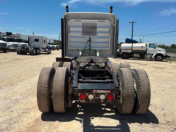 2014-kenworth-t800-image-5