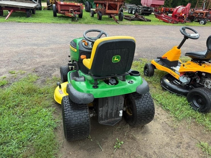 john-deere-d130-image-5