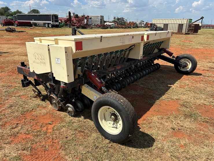 truax-flxii-822rd-image-8