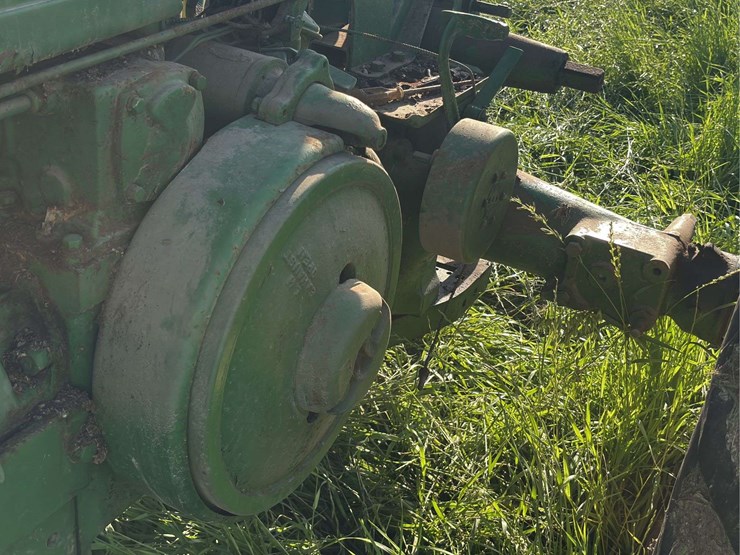 john-deere-model-b-image-40