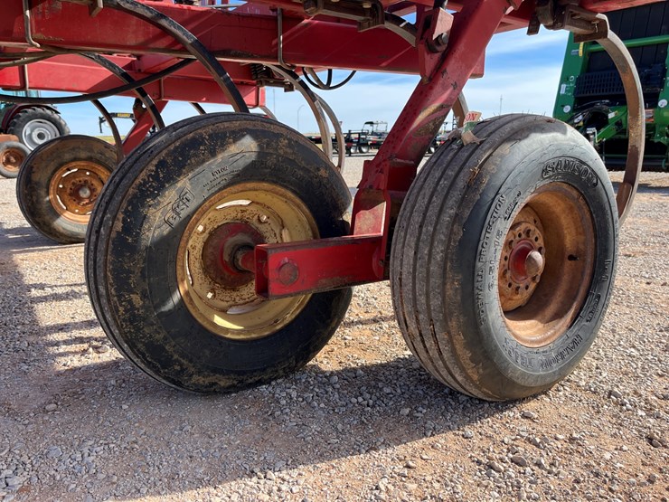 case-ih-5700-image-13