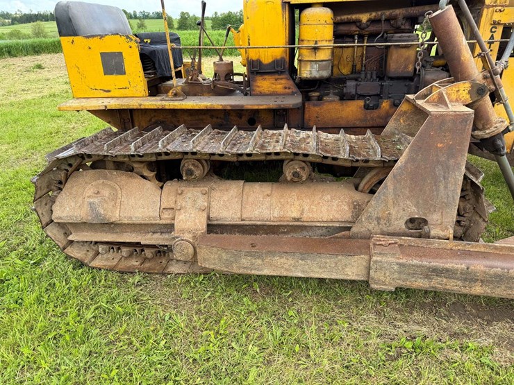 caterpillar-d6-image-12