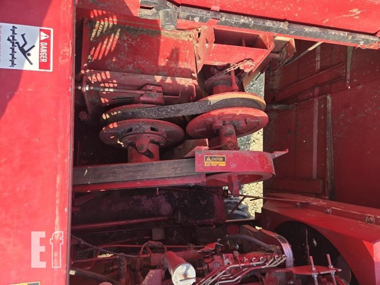 1992-case-ih-1660-image-31