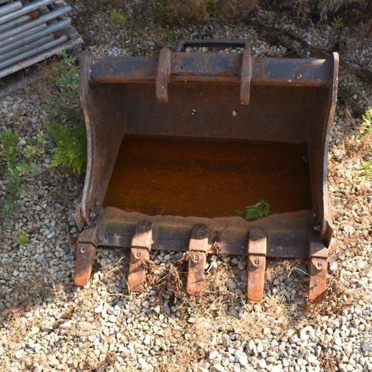 Bucket, Trenching BACKHOE BUCKET 44029
