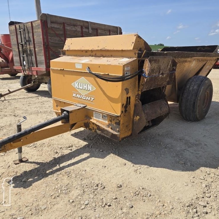 KUHN KNIGHT 8114