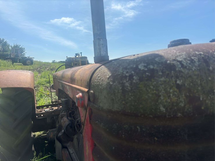 massey-ferguson-95-image-12