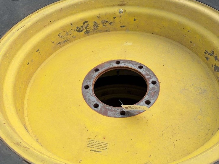 john-deere-8-image-3
