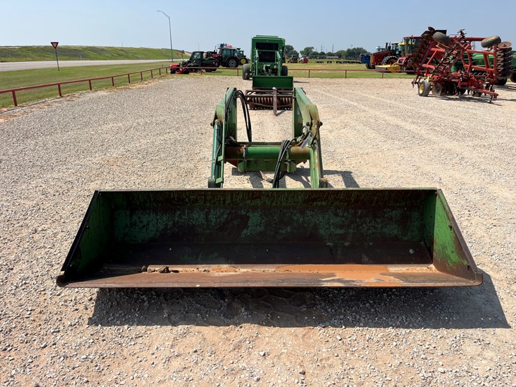john-deere-158-image-3