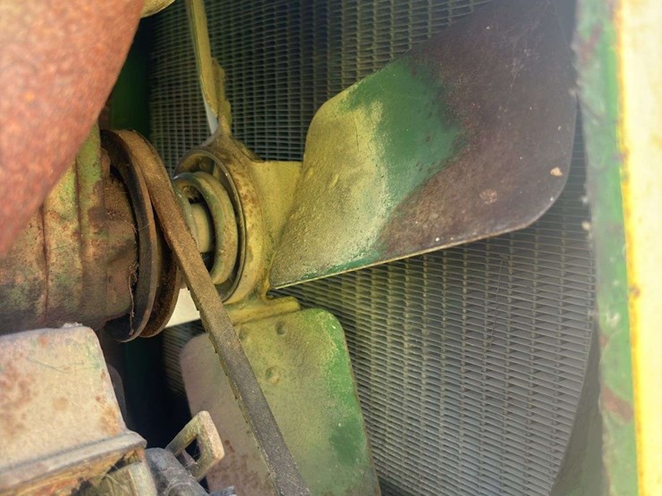 john-deere-720-image-26