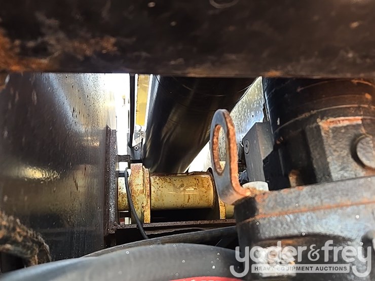 2017-jlg-800s-image-37