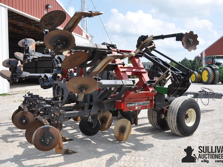 case-ih-2500-image-5