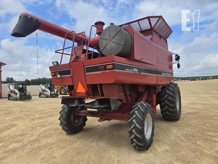 1992-case-ih-1660-image-9