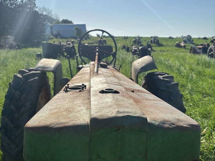 john-deere-70-image-10