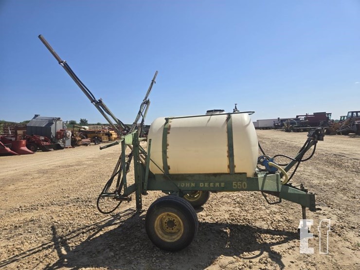 john-deere-550-image-11