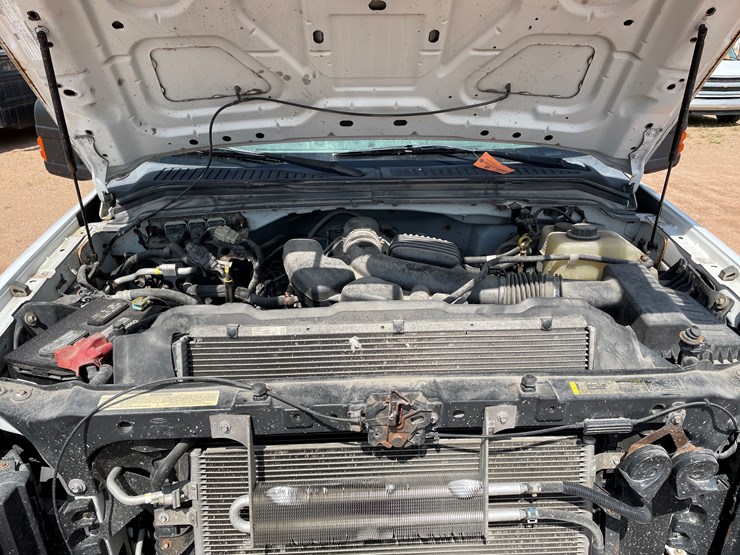2010-ford-f250-xl-image-26
