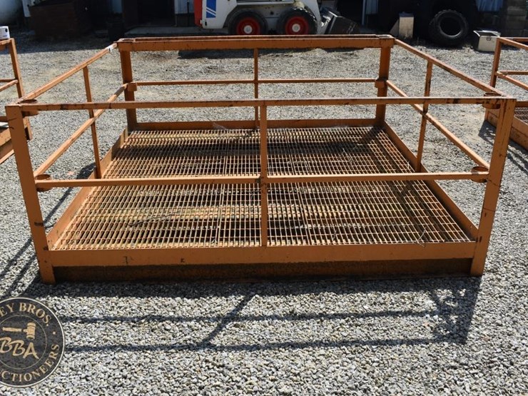 platform/basket-steel-man-basket-44071-image-3
