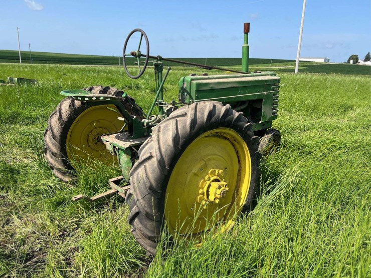 john-deere-h-image-5