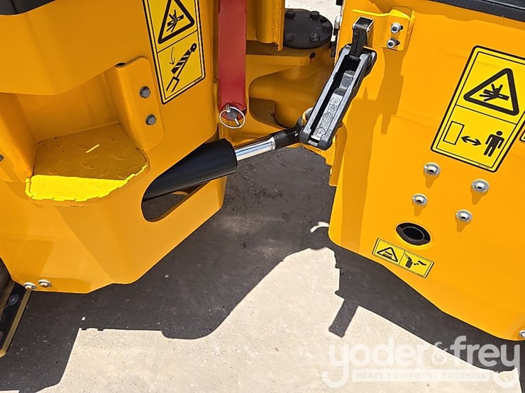 2023-jcb-ct260-120-image-24