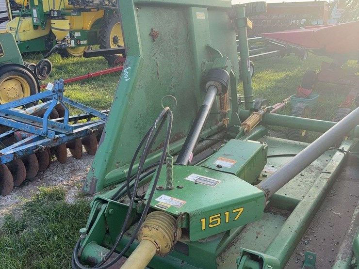 john-deere-1517-image-3