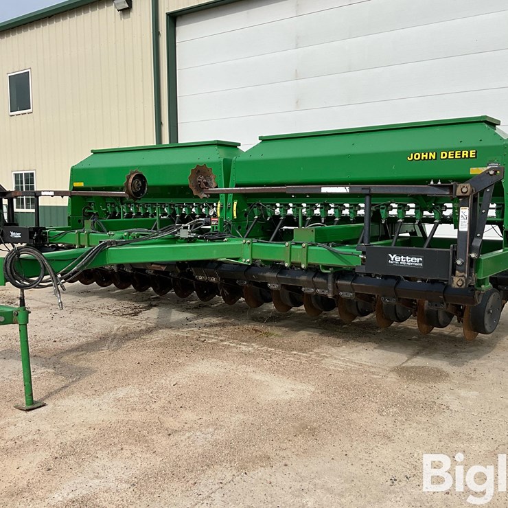 1999 JOHN DEERE 1560