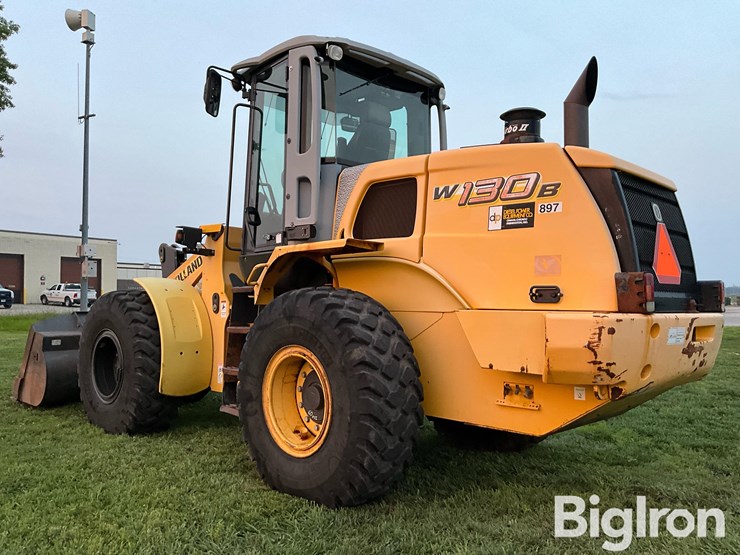 2010-new-holland-w130b-image-7