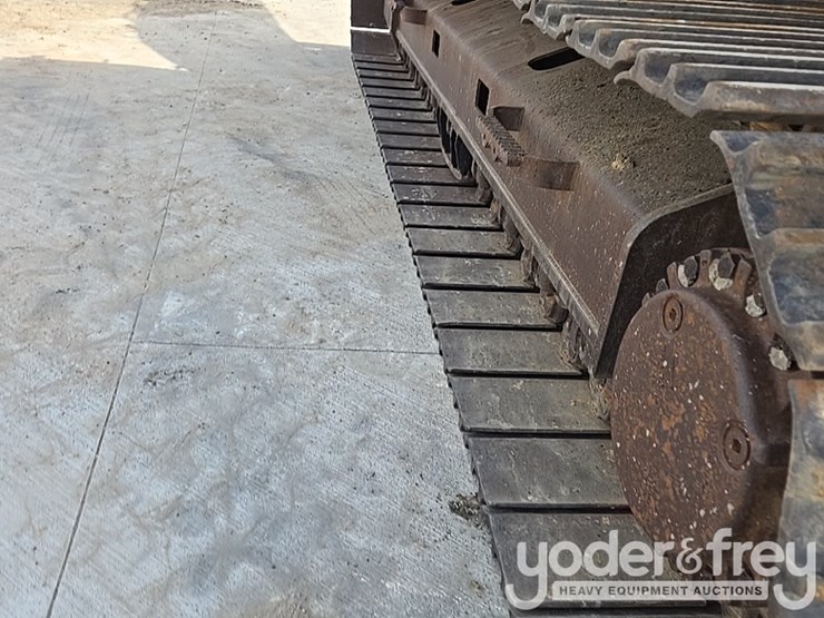 2015-caterpillar-329fl-image-16