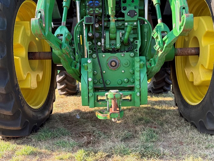 john-deere-7215r-image-16