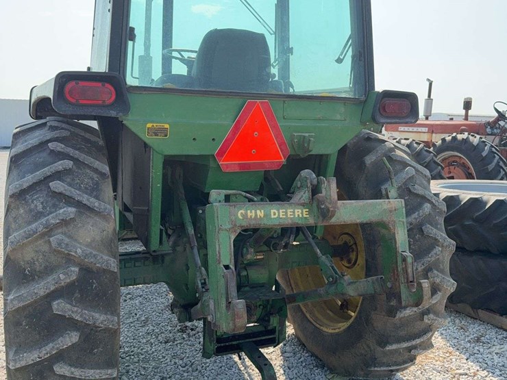 john-deere-4230-image-4
