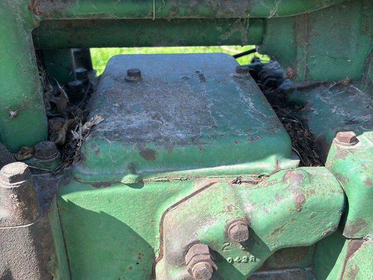 john-deere-70-image-38