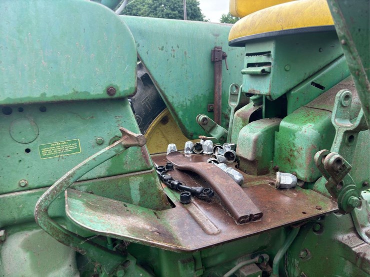 john-deere-2510-image-30