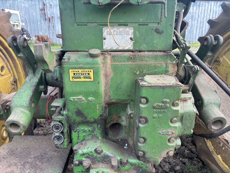 john-deere-720-image-44