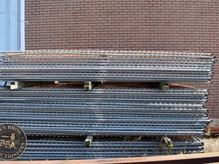 chain-link-perimeter-fence-44028-image-3
