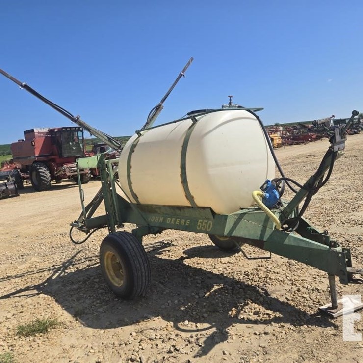 JOHN DEERE 550