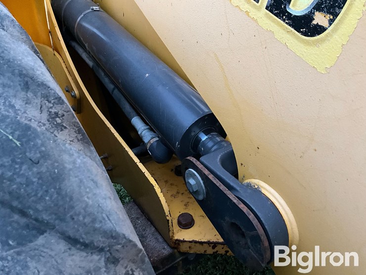 2010-new-holland-w130b-image-20