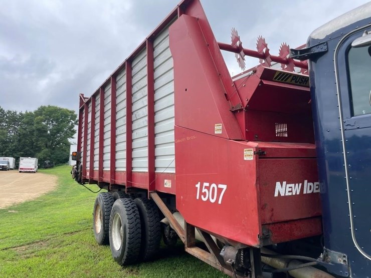 1999-peterbilt-379-image-7
