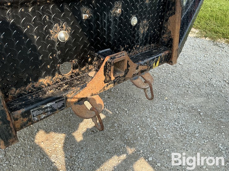2018-chevrolet-3500-image-18
