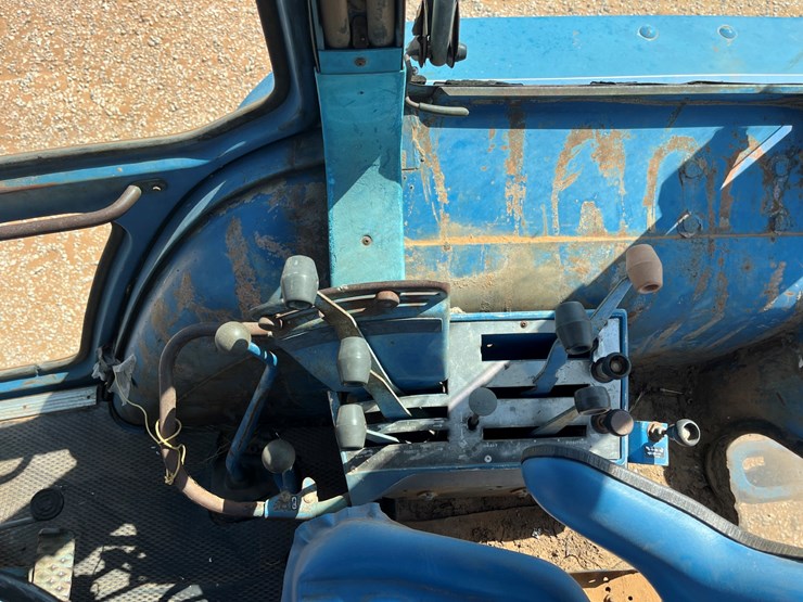 ford-tractor-image-11