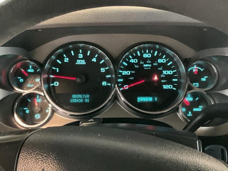2013-chevrolet-silverado-3500hd-image-19