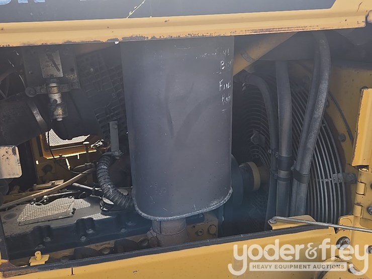 2008-caterpillar-d6n-lgp-image-43