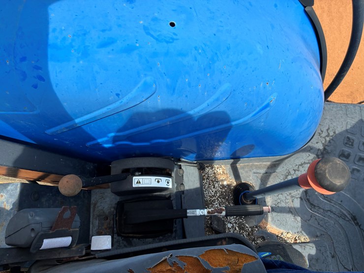 new-holland-td5050-image-14