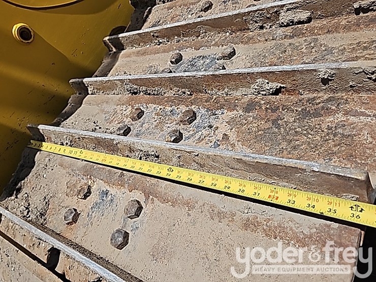 2021-komatsu-d65px-18-image-19
