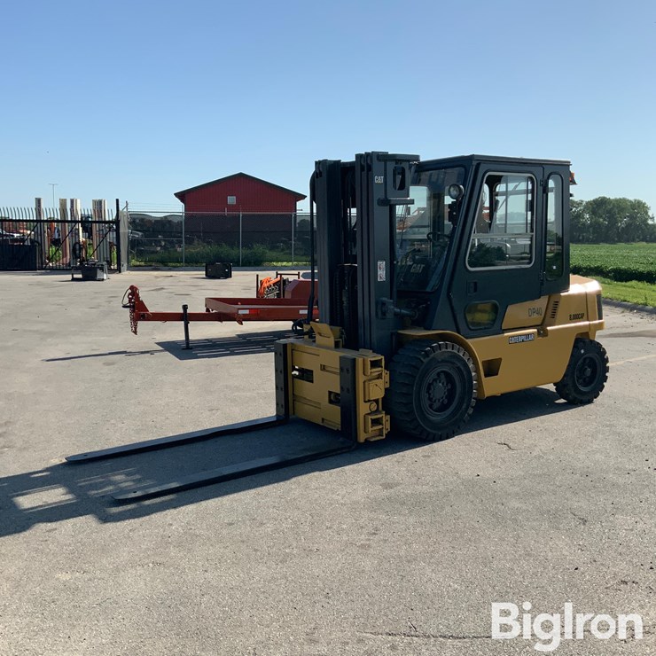 CATERPILLAR DP40
