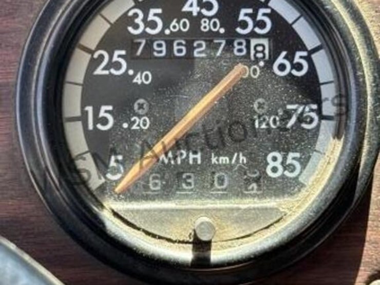 1998-freightliner-fld112-image-17