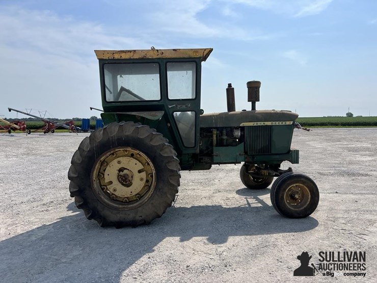 john-deere-4010-image-4