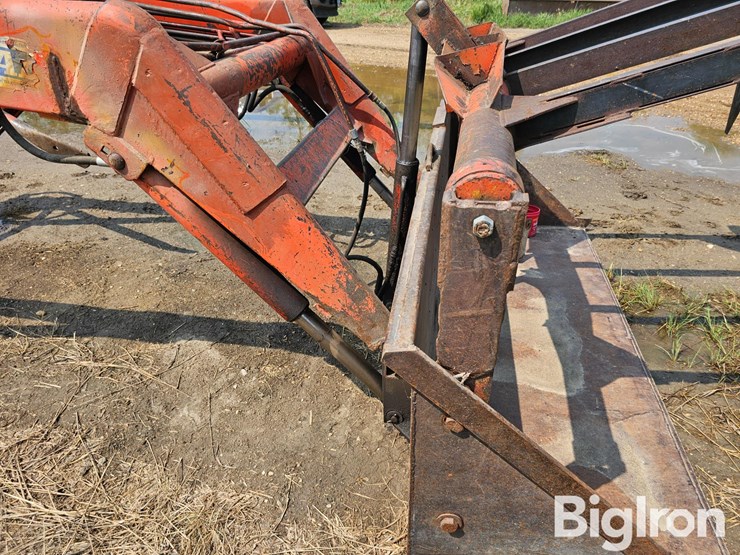 john-deere-3020-image-9