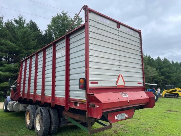 1999-peterbilt-379-image-12