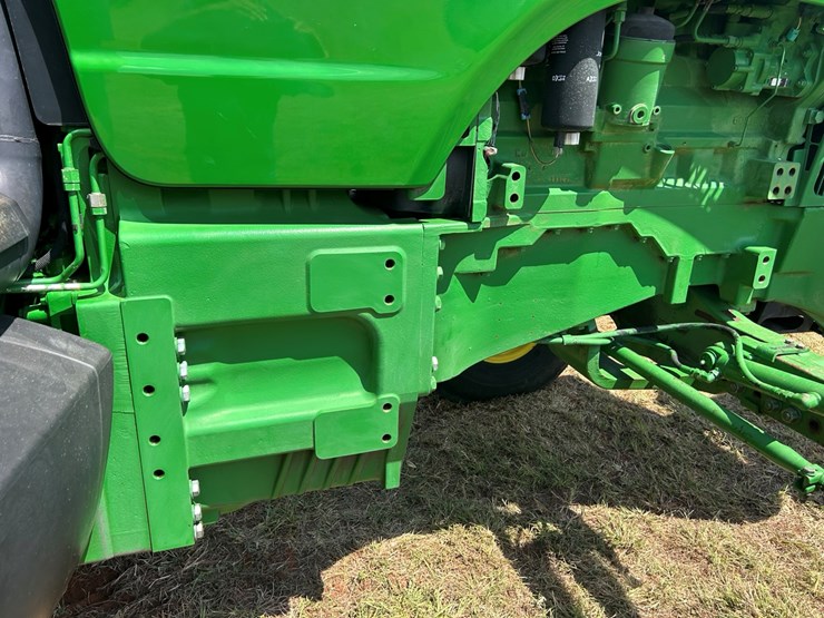 john-deere-8120-image-34