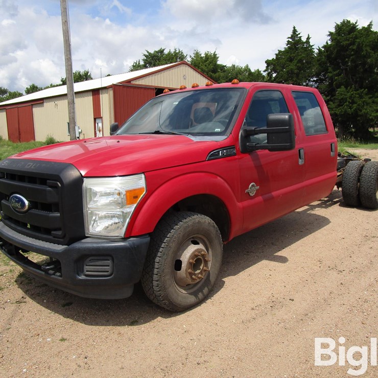 2011 FORD F350 XL