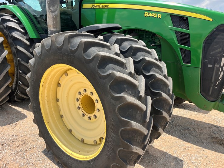 2010-john-deere-8345r-image-7
