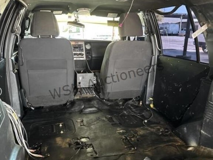 2016-ford-expedition-image-11